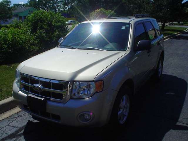 Ford Escape XLT 4dr SUV SUV